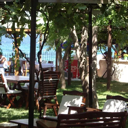 Hotel Troas
