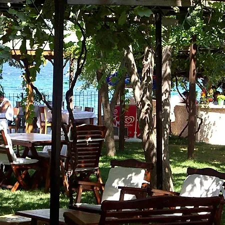 Hotel Troas