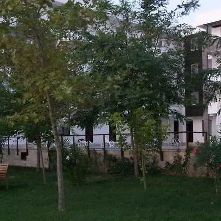 Hotel Troas