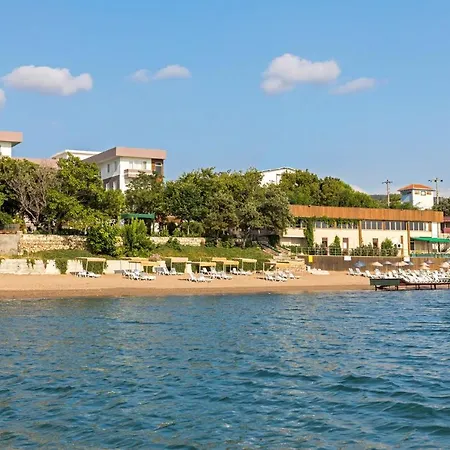 Troas Hotel