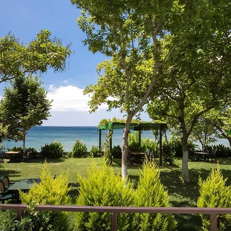 Troas Hotel