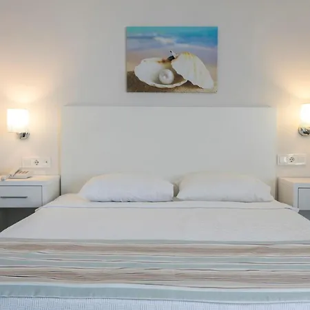 Troas Hotel 3*