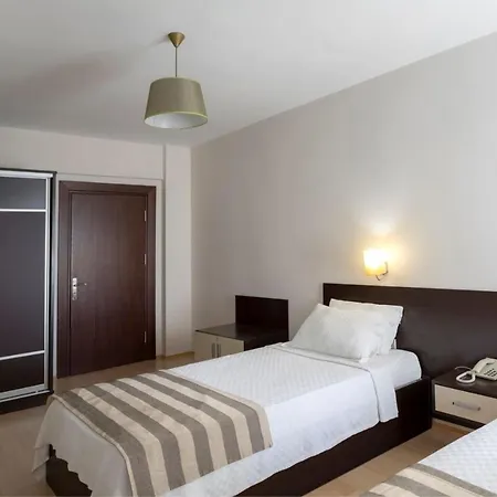 Hotel Troas