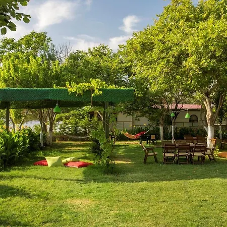Troas Hotel