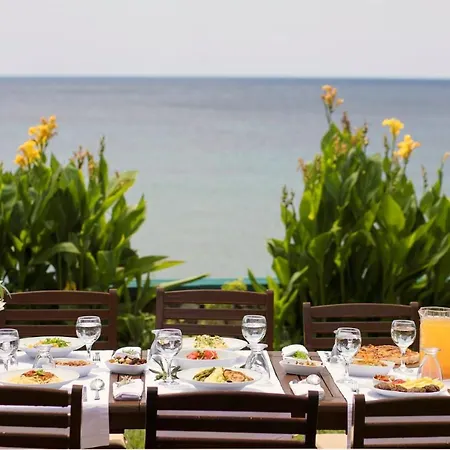 Hotel Troas 3*