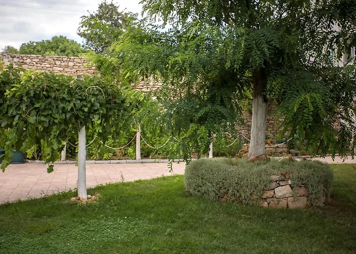 Troas Hotel Tavaklı