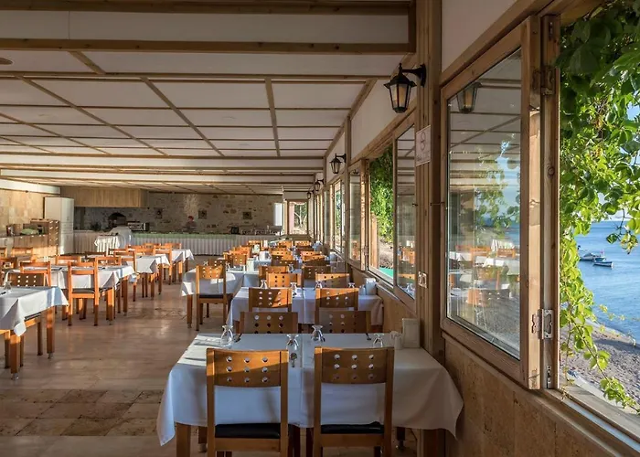 Troas Hotel Tavaklı