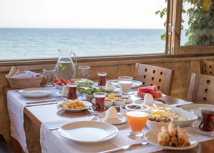 Troas Hotel Tavaklı